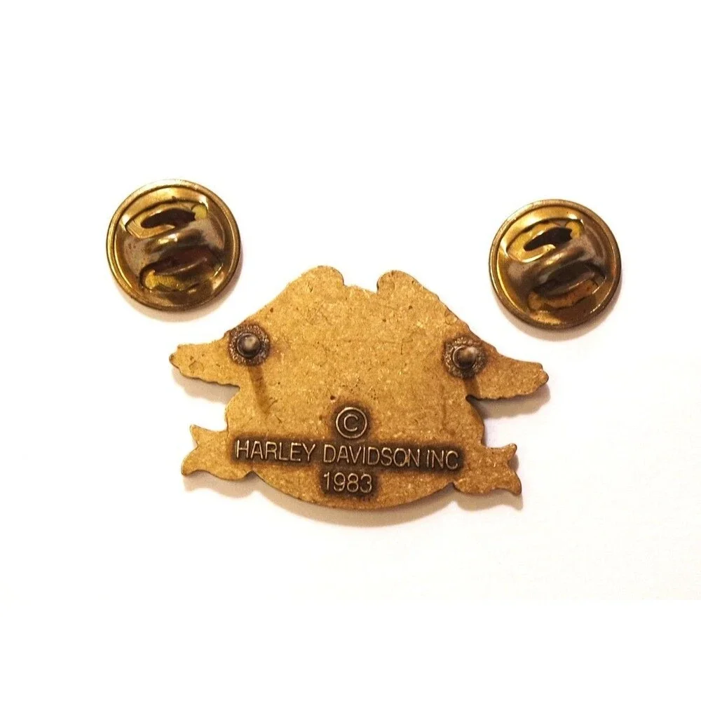 Harley Owners Group HOG Pin Gold Tone Eagle 1983 New Harley Davidson Vintage